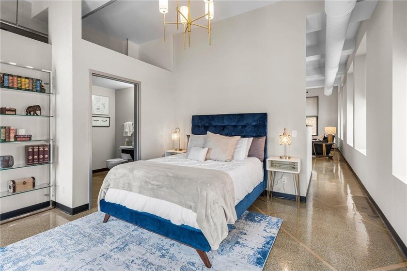 This beautifully updated Lowry condo offers multiple scenic - photo 8