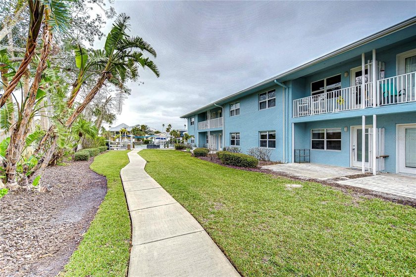BOAT SLIP INCLUDED! Completely remodeled waterfront condo - photo 22
