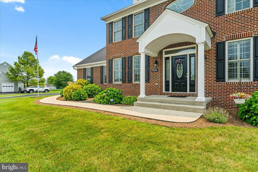 Experience timeless craftsmanship and exceptional living in this - photo 2
