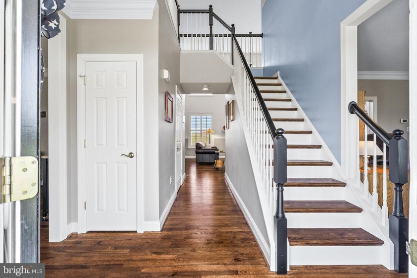 Experience timeless craftsmanship and exceptional living in this - photo 4