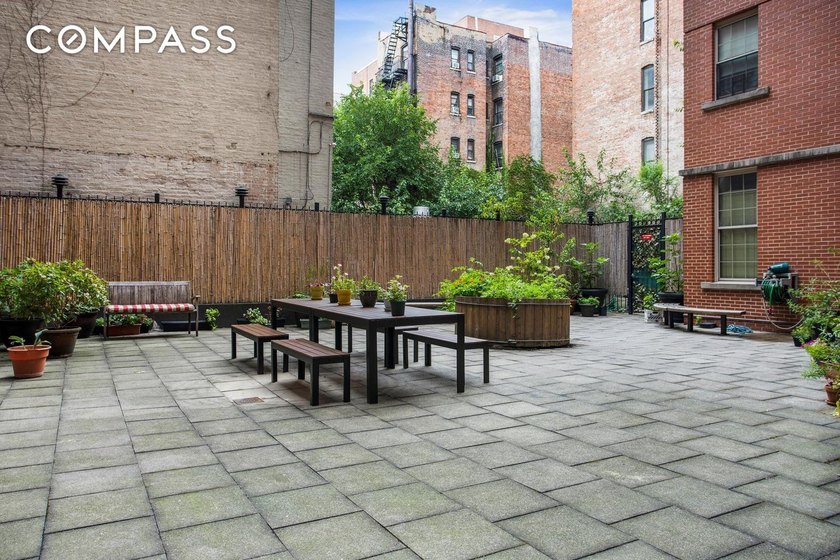 *Welcome to this beautiful sun filled two bedroom, two bathroom - photo 10