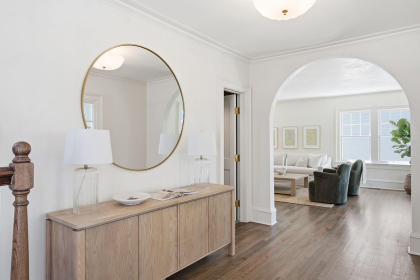 Welcome to 35 Gibbes Street, a historic Charleston residence - photo 13