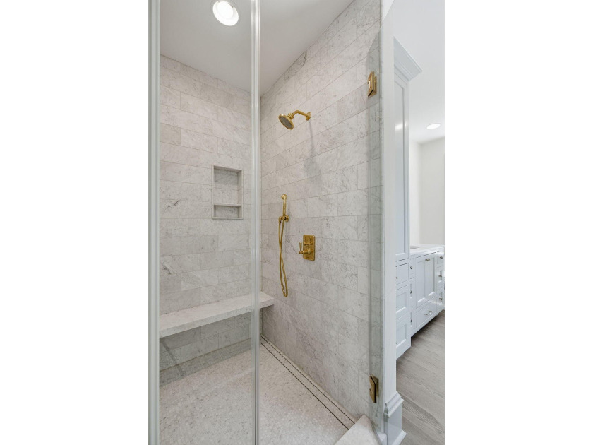 Welcome to 35 Gibbes Street, a historic Charleston residence - photo 47