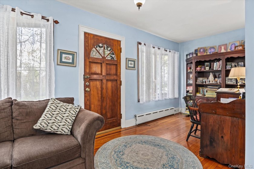 Newly listed single-family residence set on a 40 x 100 lot - photo 6