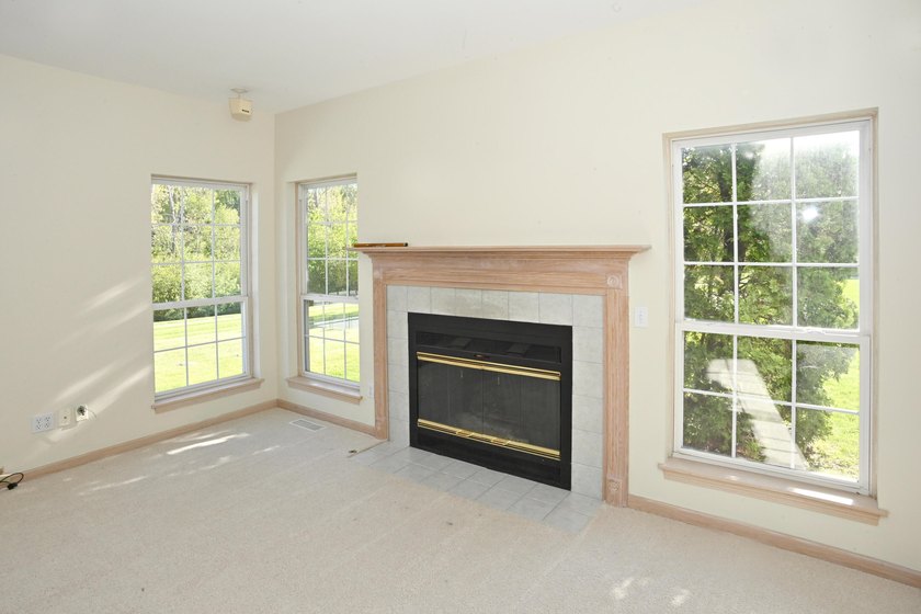 Spacious and inviting 4-bedroom, 2.5-bath home conveniently - photo 13