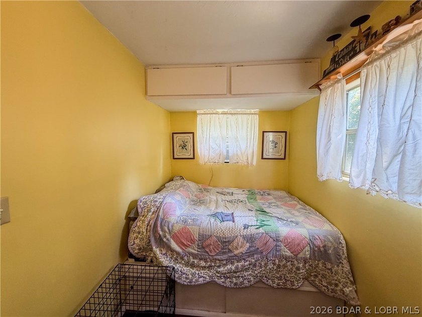 If you're looking for a peaceful cove setting, this furnished 2 - photo 18