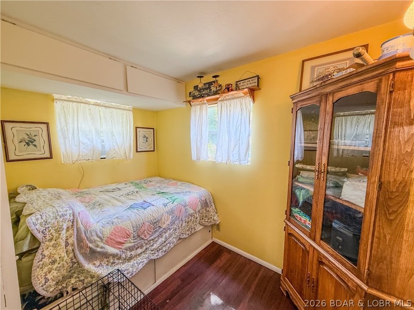 If you're looking for a peaceful cove setting, this furnished 2 - photo 19