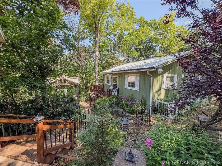 If you're looking for a peaceful cove setting, this furnished 2 - photo 23