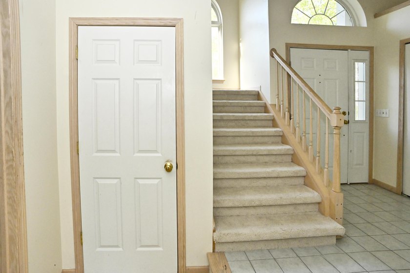Spacious and inviting 4-bedroom, 2.5-bath home conveniently - photo 31