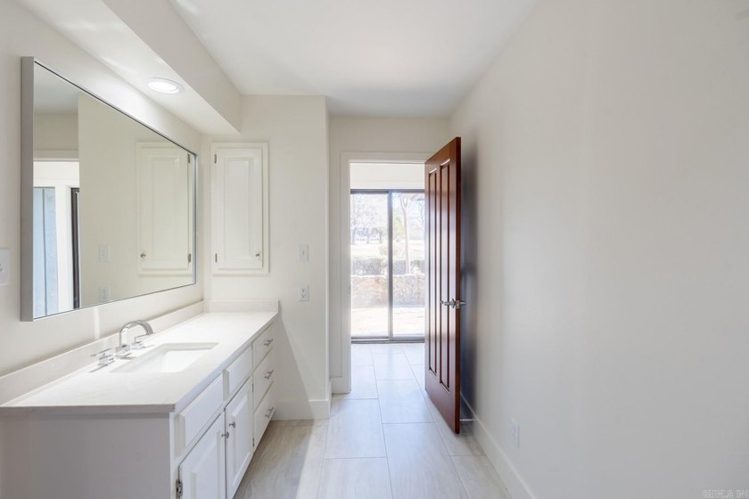 Eden Isle - Frank McGary Design! This lovely, architectural home - photo 33