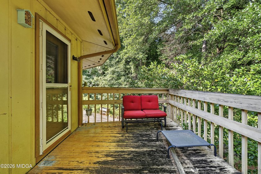 Welcome to one of Forsyth's most distinctive homes! This - photo 10