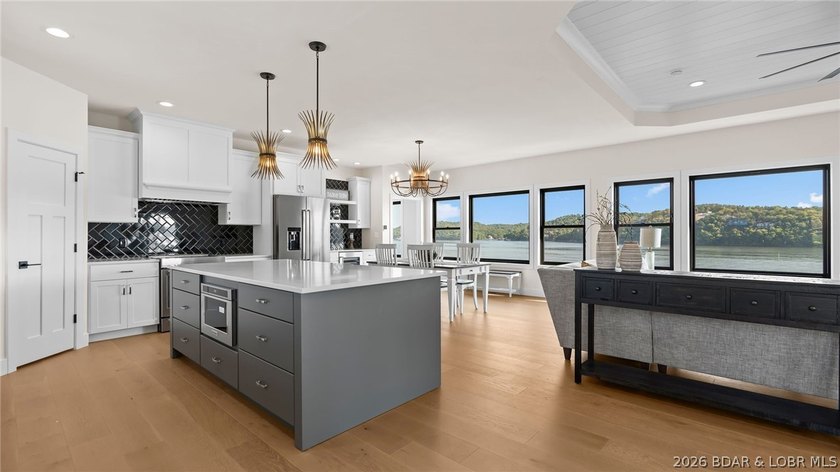 NEW CONSTRUCTION! Unobstructed lake views and luxury living - photo 5