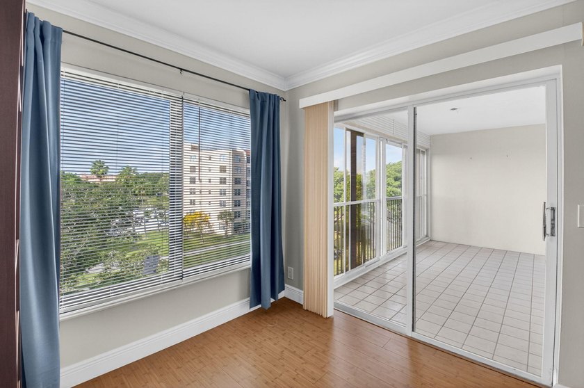 This beautifully renovated &amp; highly sought after Buckingham - photo 12