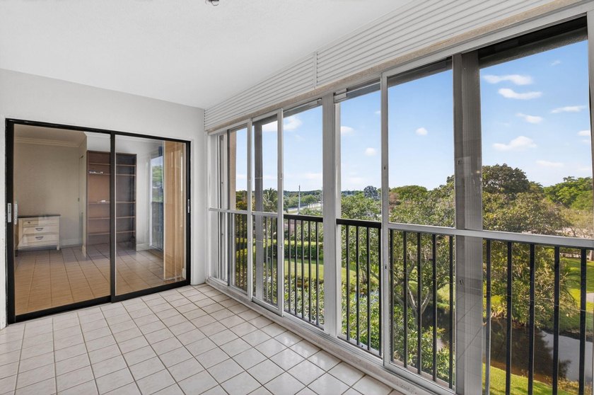 This beautifully renovated &amp; highly sought after Buckingham - photo 21