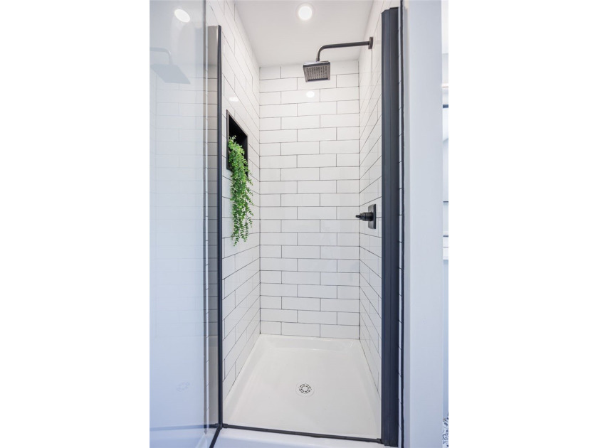 Welcome to 249 Dickinson Road! A completely renovated 5 - photo 24