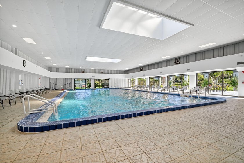 This beautifully renovated &amp; highly sought after Buckingham - photo 32