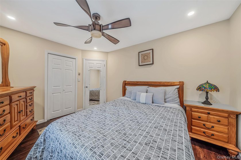 Welcome to this diamond condition 3 Bd/Rm, 2 Bath, Ranch style - photo 21