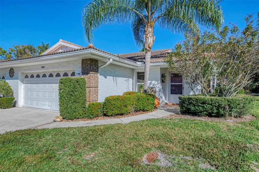 Under contract-accepting backup offers. Enjoy relaxed Florida - photo 4