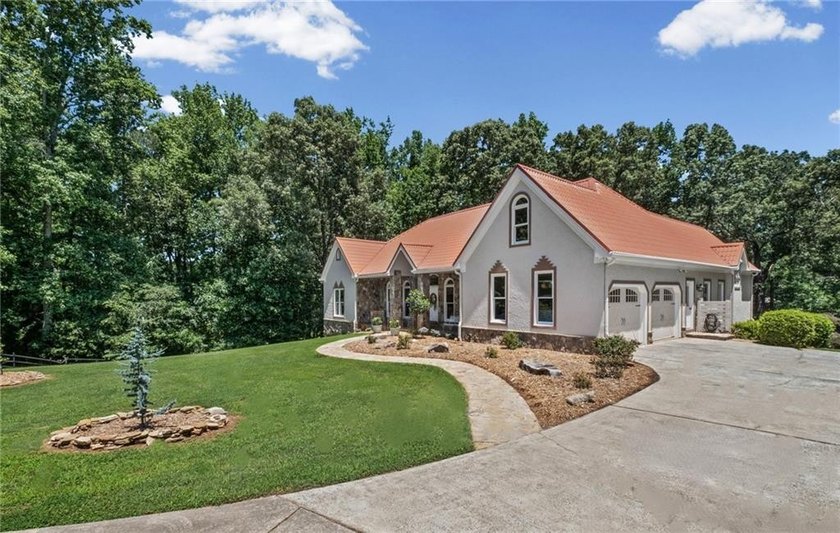 CHEROKEE COUNTY 19.9 ACRE COUNTRY ESTATE/HORSE FARM!! Nestled in - photo 22