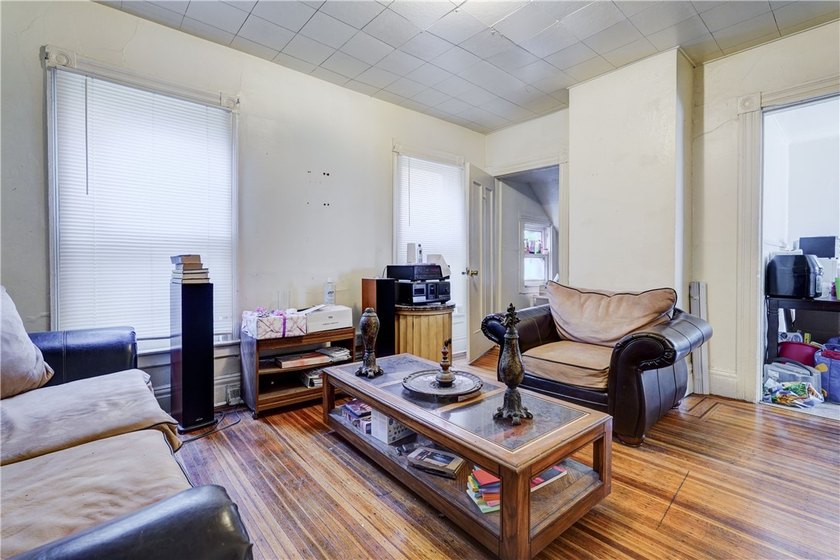 Great investment opportunity for shrewd investors or possible - photo 8