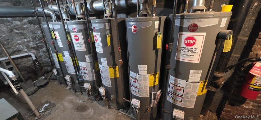 ALL OF THE APARTMENTS ARE EXEMPT FROM DHCR REGULATIONS! FREE - photo 10