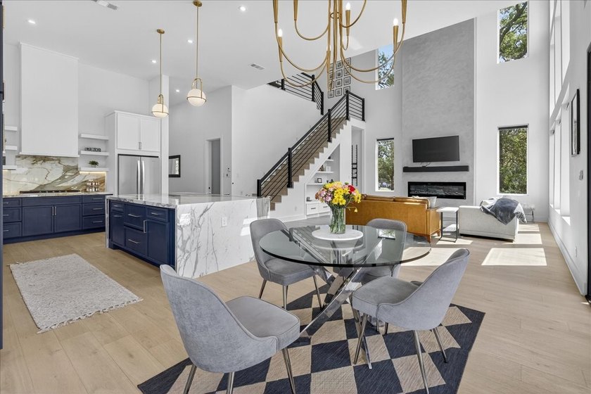 Motivated sellers are ready to make a deal on this exceptional - photo 6