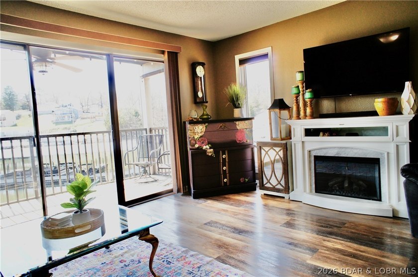 Are you looking for an affordable condo at the lake? This is a - photo 3