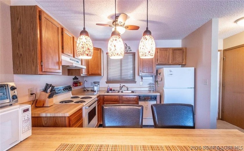 Consider all the boxes checked! Three Seasons Condominiums is - photo 9