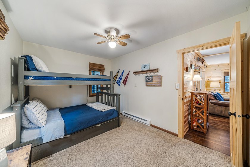 Here's your perfect year round getaway on beautiful Round Lake - photo 23