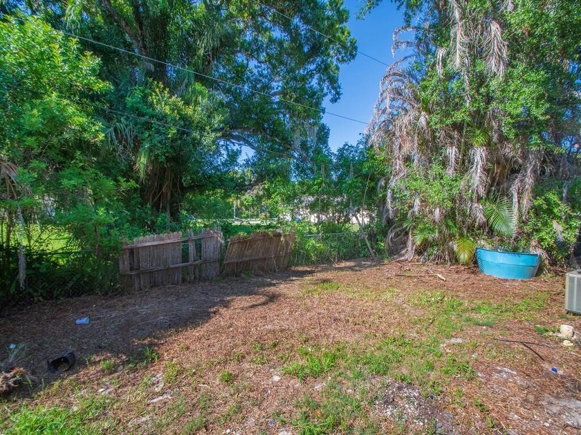 Opportunity awaits at this spacious single-family home situated - photo 27