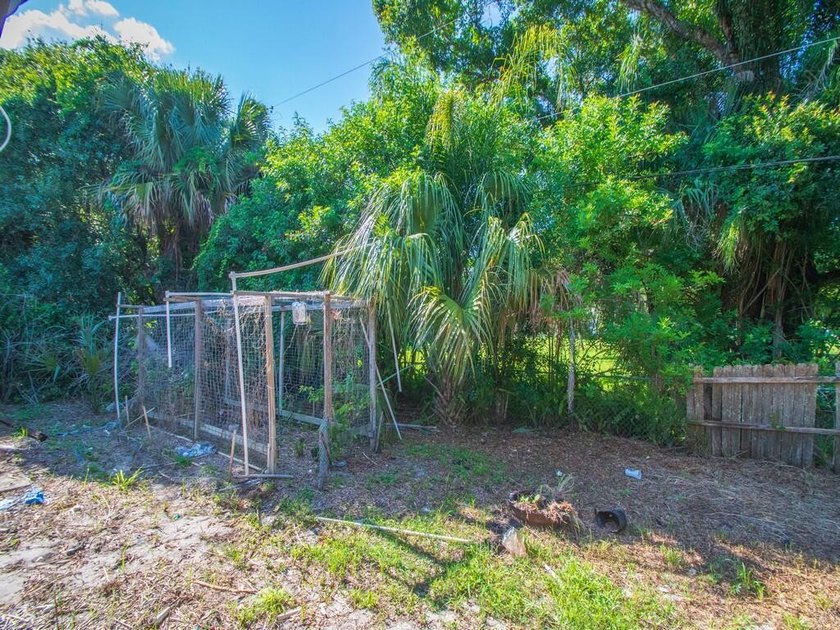 Opportunity awaits at this spacious single-family home situated - photo 31