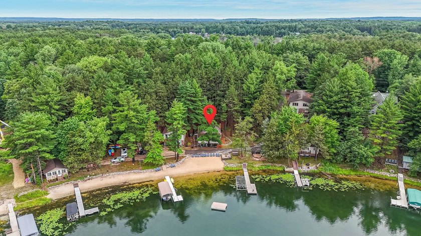Here's your perfect year round getaway on beautiful Round Lake - photo 34
