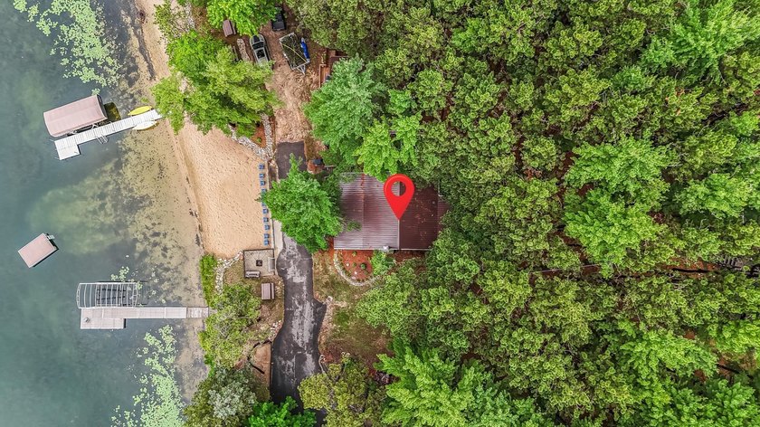 Here's your perfect year round getaway on beautiful Round Lake - photo 36