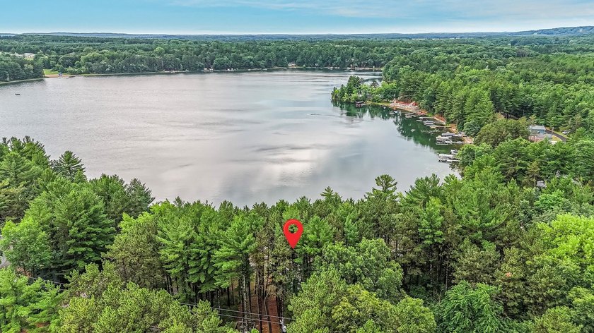 Here's your perfect year round getaway on beautiful Round Lake - photo 37