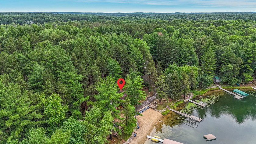 Here's your perfect year round getaway on beautiful Round Lake - photo 38