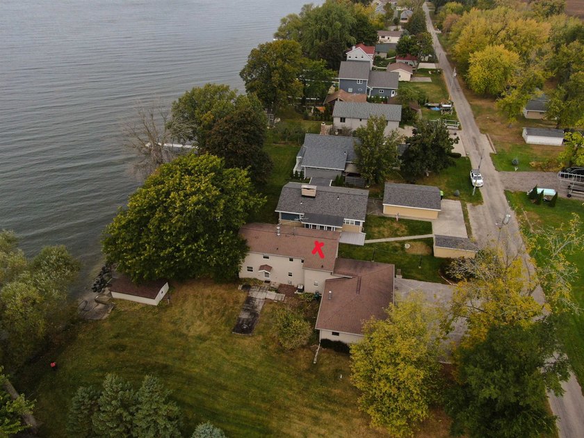 LAKE WINNEBAGO!! Rare opportunity awaits with so much to offer - photo 13