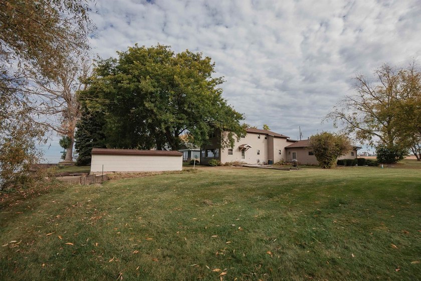 LAKE WINNEBAGO!! Rare opportunity awaits with so much to offer - photo 38