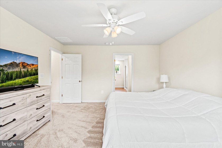 Why wait for new construction? This beautifully maintained - photo 17