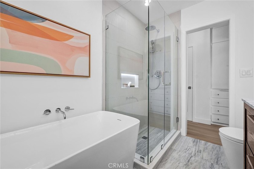 This custom-built 1962 mid-century modern ranch has been - photo 19
