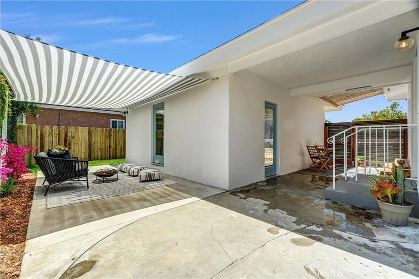 This custom-built 1962 mid-century modern ranch has been - photo 25