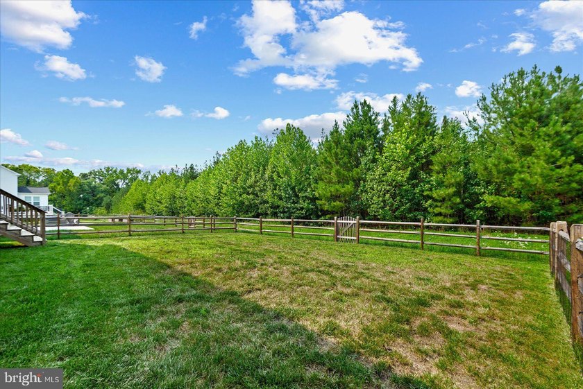 Why wait for new construction? This beautifully maintained - photo 35