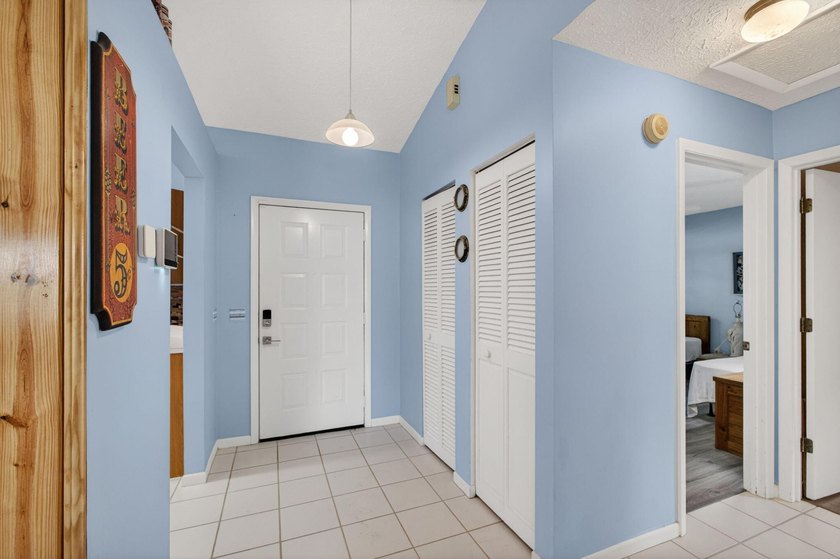 Welcome to this charming single-story residence in Port st Lucie - photo 26