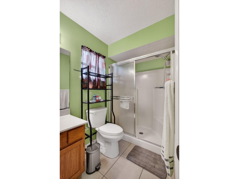 Welcome to this charming single-story residence in Port st Lucie - photo 33