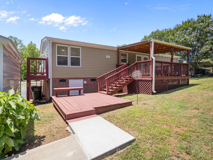 Welcome home to peaceful country living! This well-maintained - photo 37