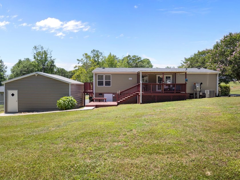 Welcome home to peaceful country living! This well-maintained - photo 39