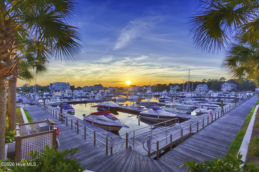 Valet parking for your boat, quick call to the Dock Master and - photo 2