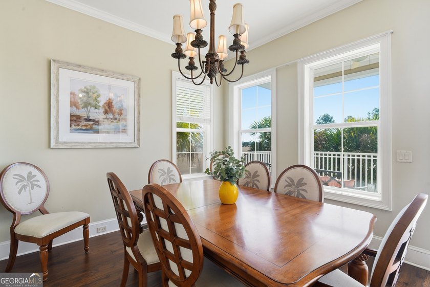 Welcome to 114 Riverfront Circle-an exceptional, fully furnished - photo 13