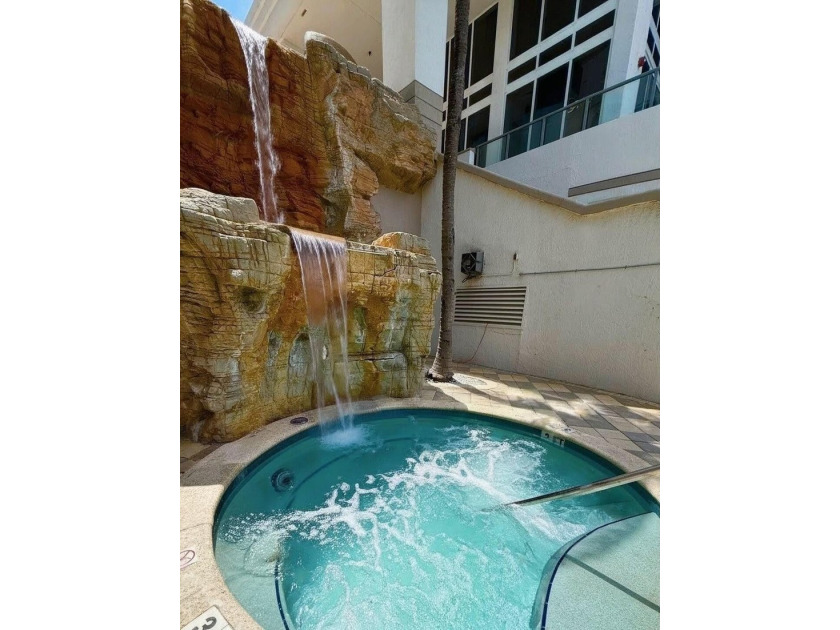 Amazing investment opportunity. Part of rental program for - photo 12