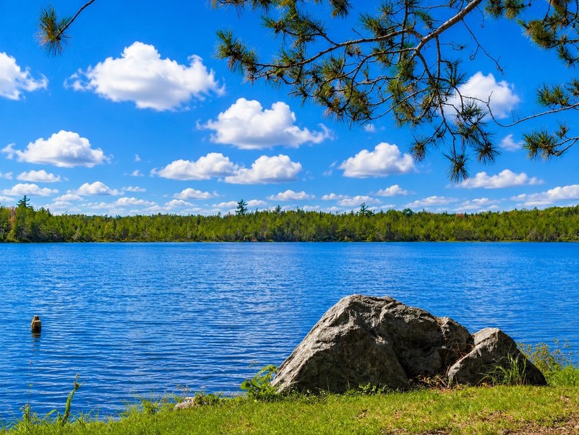 Newer construction, stunning lake views, and the peaceful - photo 20