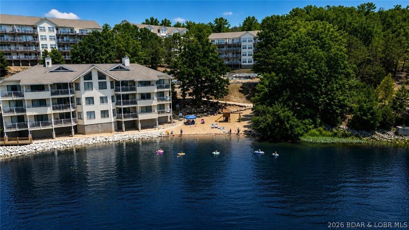 UPDATED &amp; MOVE-IN READY! Live the Lake Life You've Always - photo 25